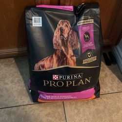 30 lb purina pro plan sensitive dog food salmon
