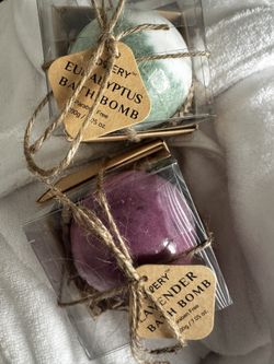 Lovery Bath Bombs