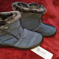 NWT 8.5 Waterproof Winter Women Shoes Snow Boots Furlined Slip On Warm

