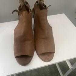 Shoes Size 8