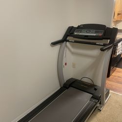 Treadmill 