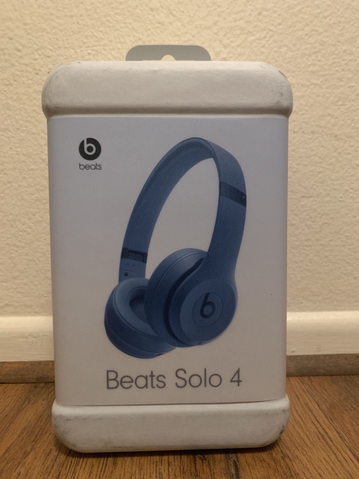 Beats solo 4 headphones 