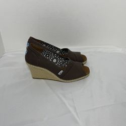 Toms peep toe canvas espadrille wedge size 8.5 Women