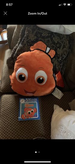 15 inch Disney store Plush Nemo and book