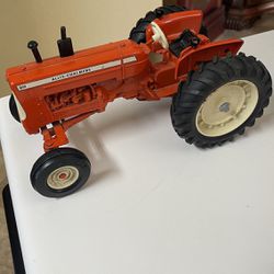 Allis Chalmers D19 Toy Farm Tractor 1/16 - Has A Paint Chips