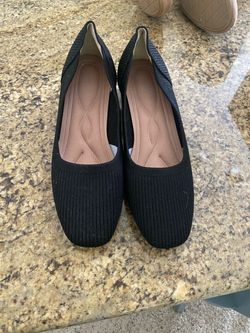 Black Knit shoes  Size 7