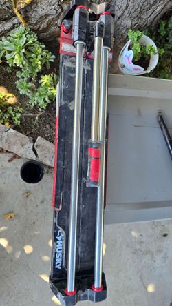 Husky 24" tile cutter