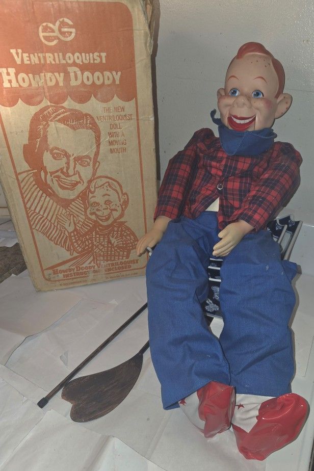 Vintage Ventriloquist Howdy Doody With Box, VG Condition