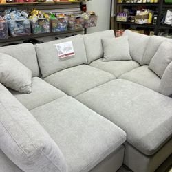 Thomasville Lowell 6-Piece Modular Sectional