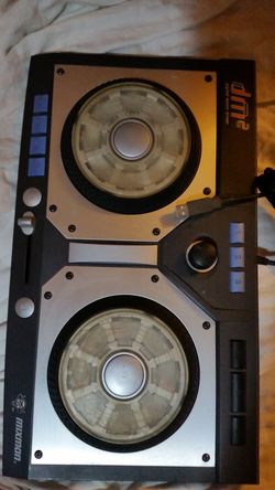 DJ Digital Mixer MixMan dm2 turntable USB cord connection for computer Laptop connection