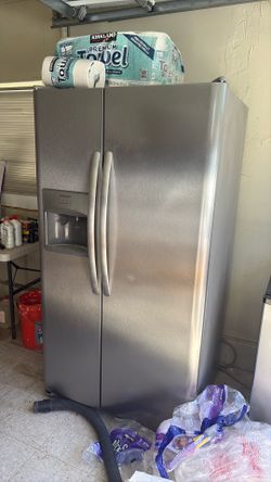 Stainless Steel Frigidaire fridge