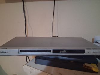 Av (red white yellow cord) no hdmi dvd player