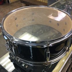 Pearl Forum Series Snare Drum 