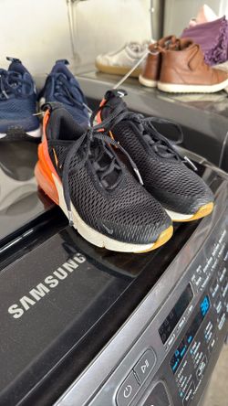 Nikes 10.5c 