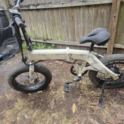 Jupiter Electric Bike Used Works 100% With Fat Tires Also Folds 