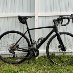 Professional road bike Trek Émonda 2023-2024