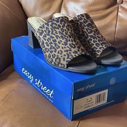 Easy Street Women's Carmella Stretch Fabric Mules, Leopard Size 10 M