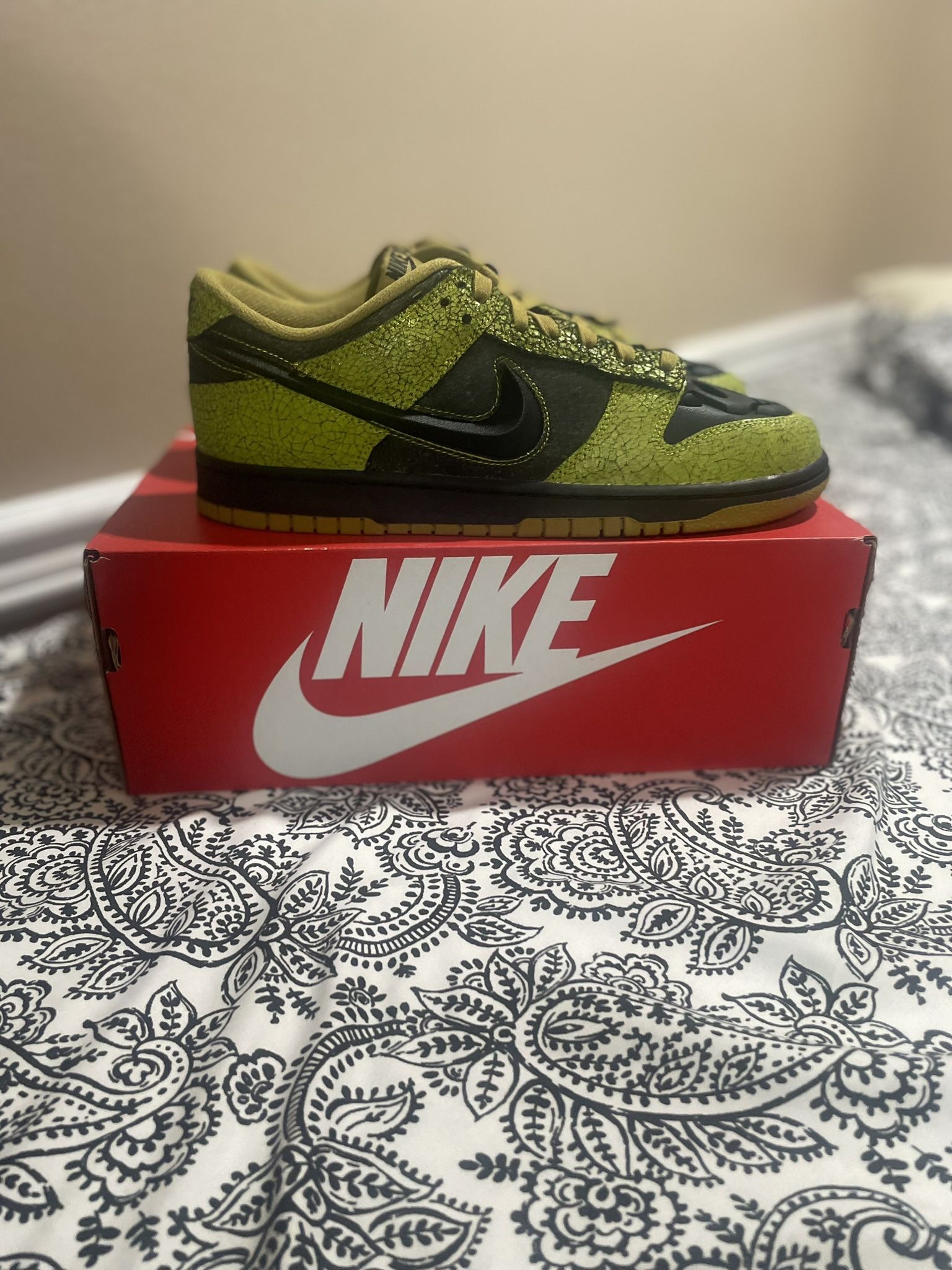 New Nike Dunk Low Retro QS Halloween Skull Size 10.5M