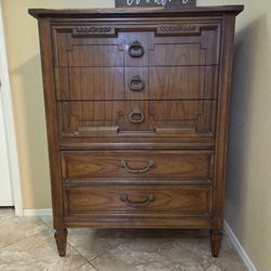 5 Drawer Dresser Mid Century Dixie Furniture