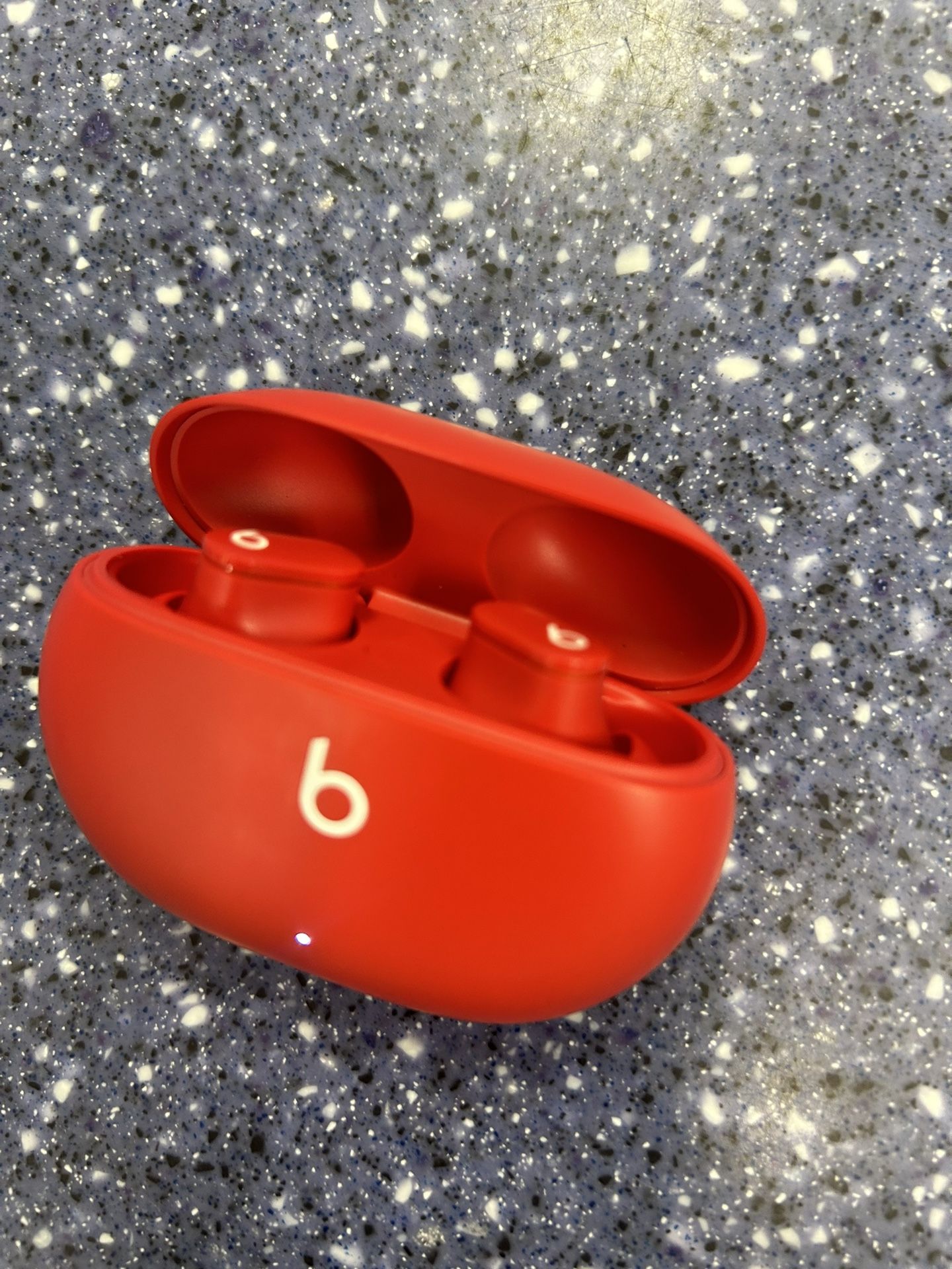 Beats Studio Buds Red