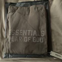 Essentials Hoodie - WOOD - Size L
