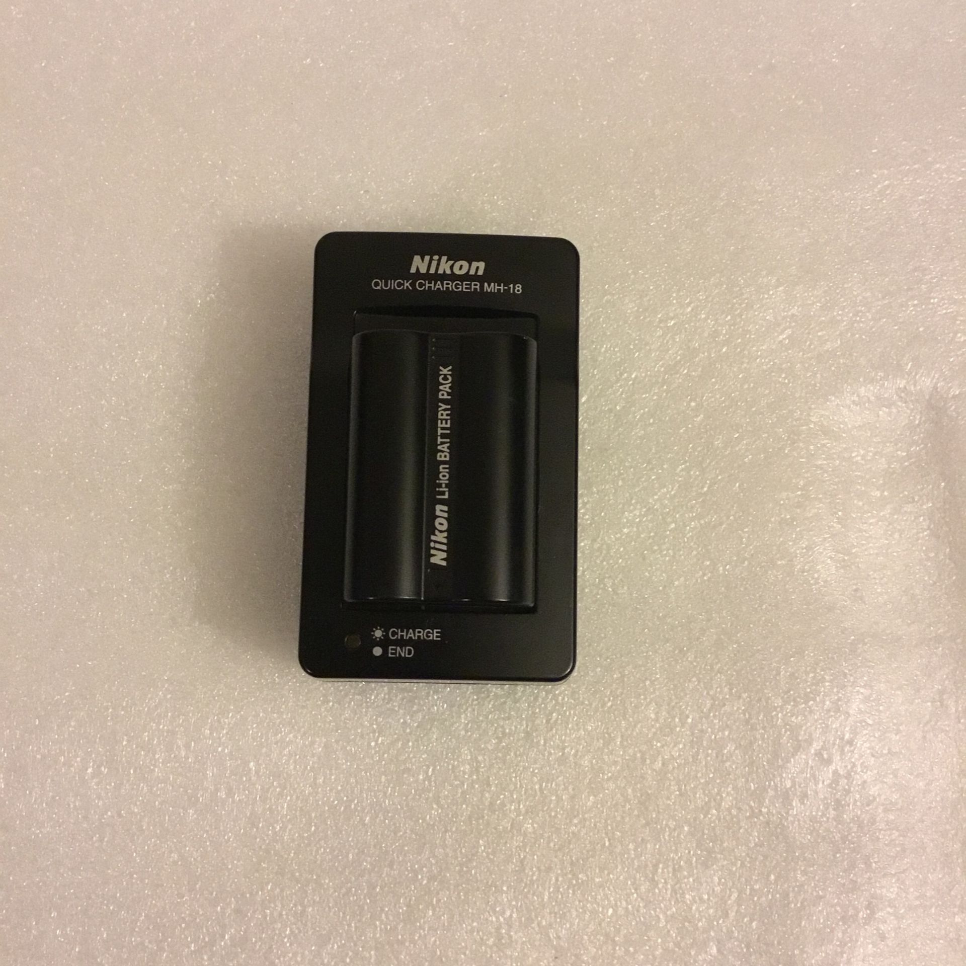 Nikon Quick Charger MH-18 & Nikon EN-EL3 Battery Made In Japan