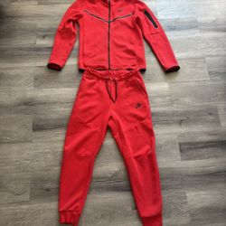 Nike Tech Pants 