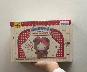 Hello kitty blind box