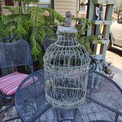 Beautiful Big Vintage Metal Bird Cage Decor With Fake Bird 