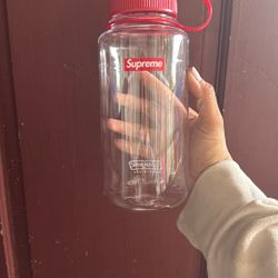 Supreme Water bottle With Sleeve 