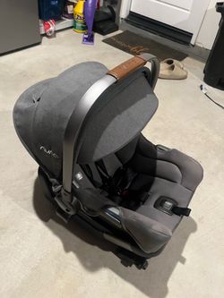 Used Nuna Pipa Infant Car Seat