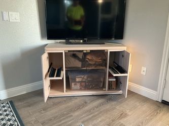42” TV and Corner Cabinet