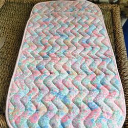 2 Spring Flower Or Pale Pink Reversible Placemats