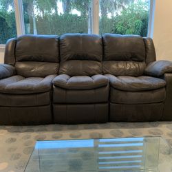 Reclining Sofa By Ashley Homestore 