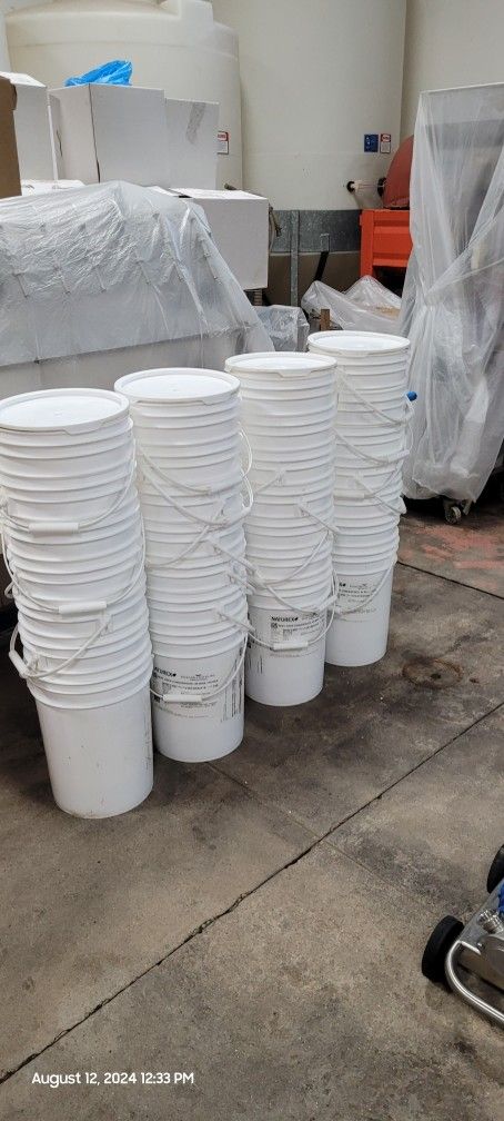 6 Gal Pails / Buckets