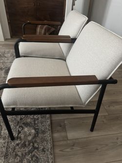 Accent Chairs