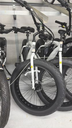 Firmstrong Bruiser Beach Cruiser Fat Tire Electric