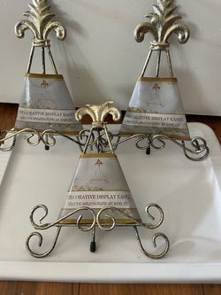 Decorative display easel great for displaying plates , art, books golden metal $ 20/1