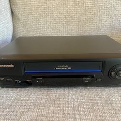 Panasonic Omnivision 4-Head VCR VHS Recorder/Player PV-V4021 
