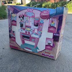 Minnie Mouse Play Kitchen 