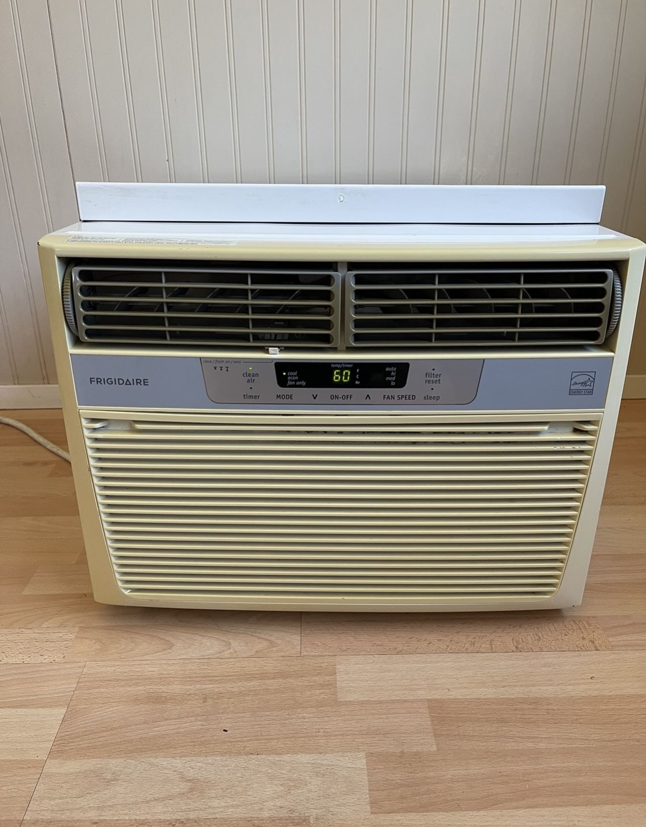 Frigidaire Window Ac Unit- 10,000 BTU