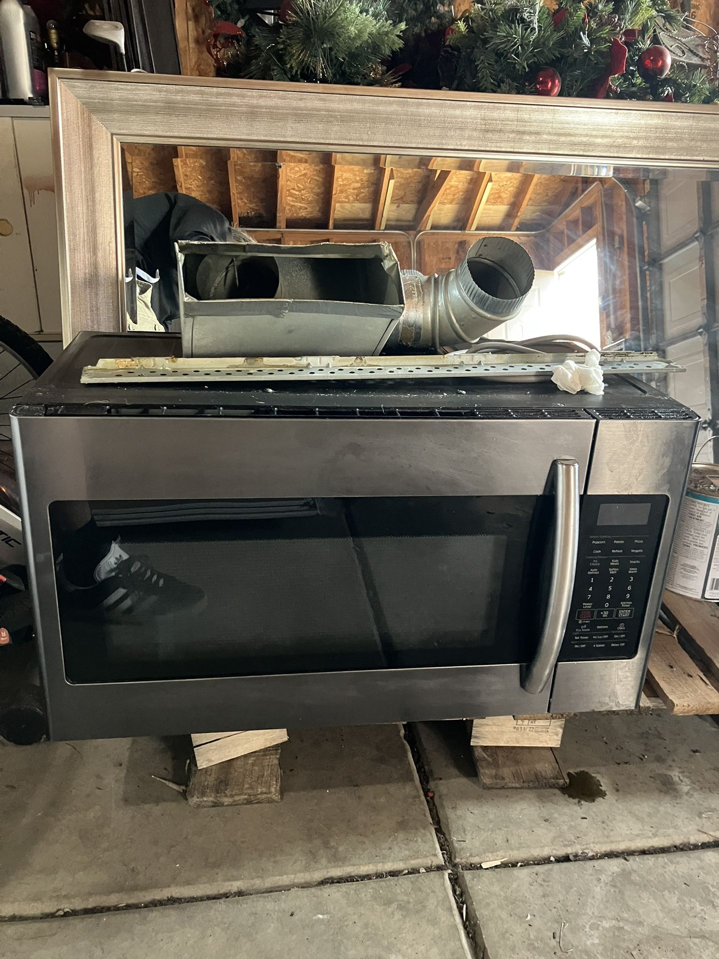 Microwave