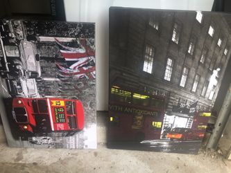 Set of 4 city canvas pictures
