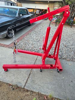 FOLDABLE ENGINE HOIST AND LEVELER