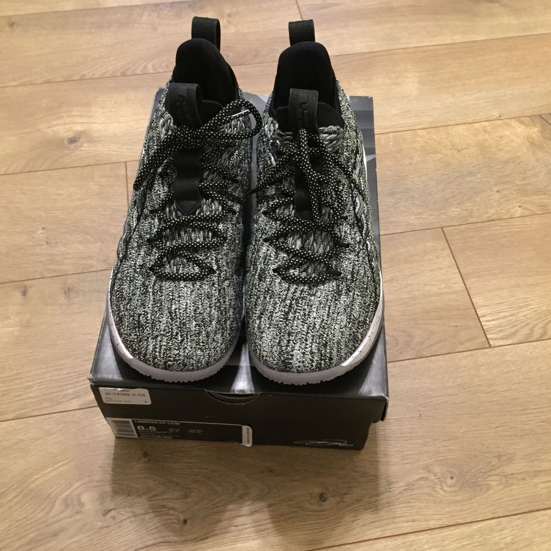Ashes Lebron Xv Low Grey Nike Men's Lebron James 15 XV Low Ashes