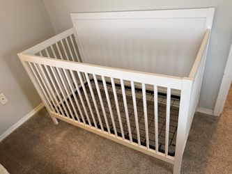 Baby crib