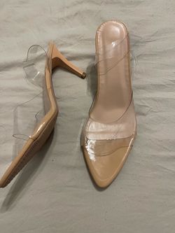 Heels short 7.5
