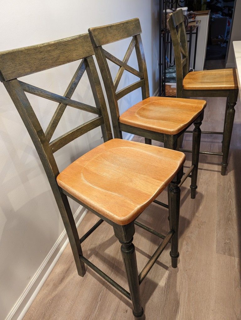 3 Bar Stools