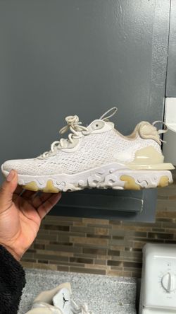 Nikes shoes MENS 10 to 11