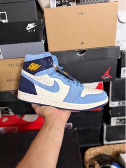 Jordan First In Flight 1s size 10.5 VNDS